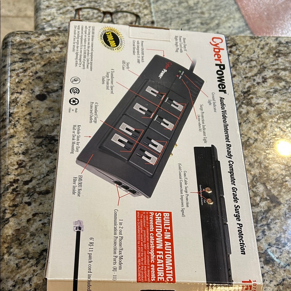 Black Surge Protector with 2800 Joules - Picture 2 of 16